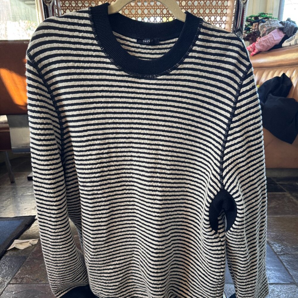 Ribbed sweater - navy and white